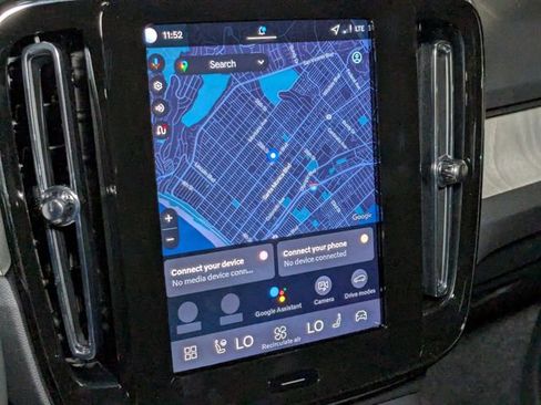 New 2026 Volvo XC40 B5 Core image 21