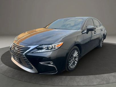 Used 2018 Lexus ES 350 w/ Premier Package
