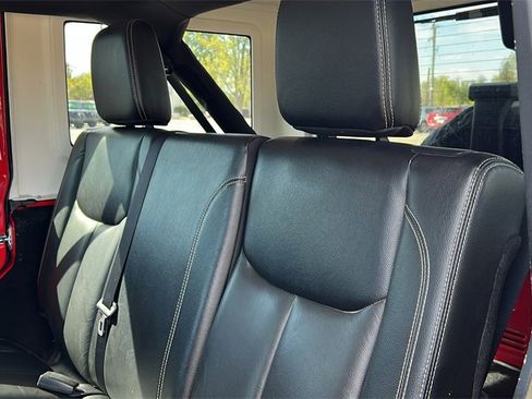 Used 2016 Jeep Wrangler Unlimited Sahara w/ Dual Top Group image 28