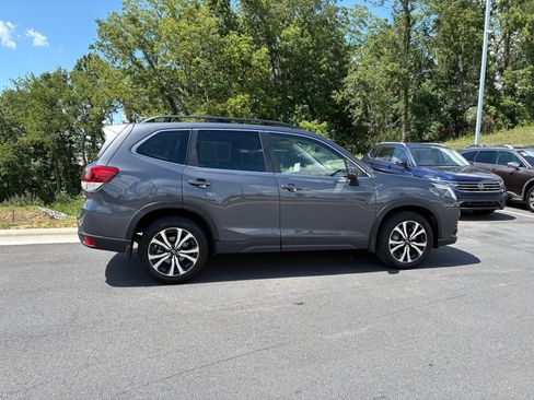 Certified 2023 Subaru Forester Limited AWD/4WD image 8