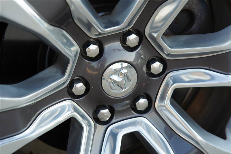 Used 2019 RAM 1500 Limited AWD/4WD image 17
