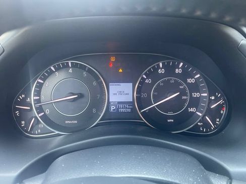 Used 2017 Nissan Armada Platinum w/ Captain Seat Package AWD/4WD image 8