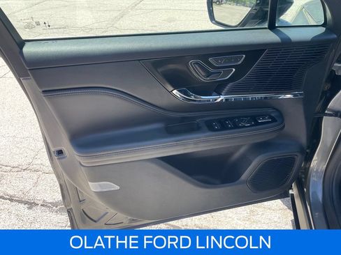 Certified 2022 Lincoln Corsair AWD w/ Equipment Group 101A image 12