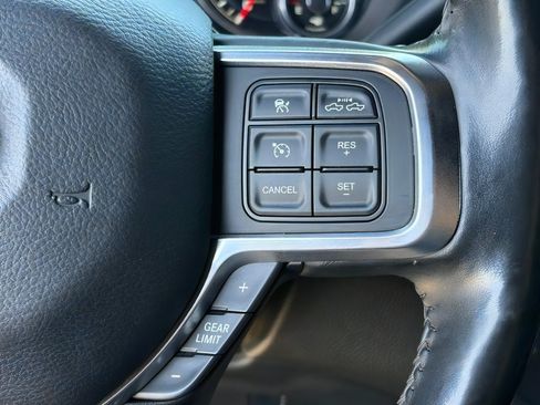 Used 2019 RAM 2500 Laramie w/ Black Appearance Package AWD/4WD image 21