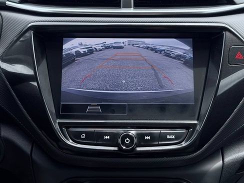 Used 2022 Chevrolet TrailBlazer LT w/ Convenience Package FWD image 38