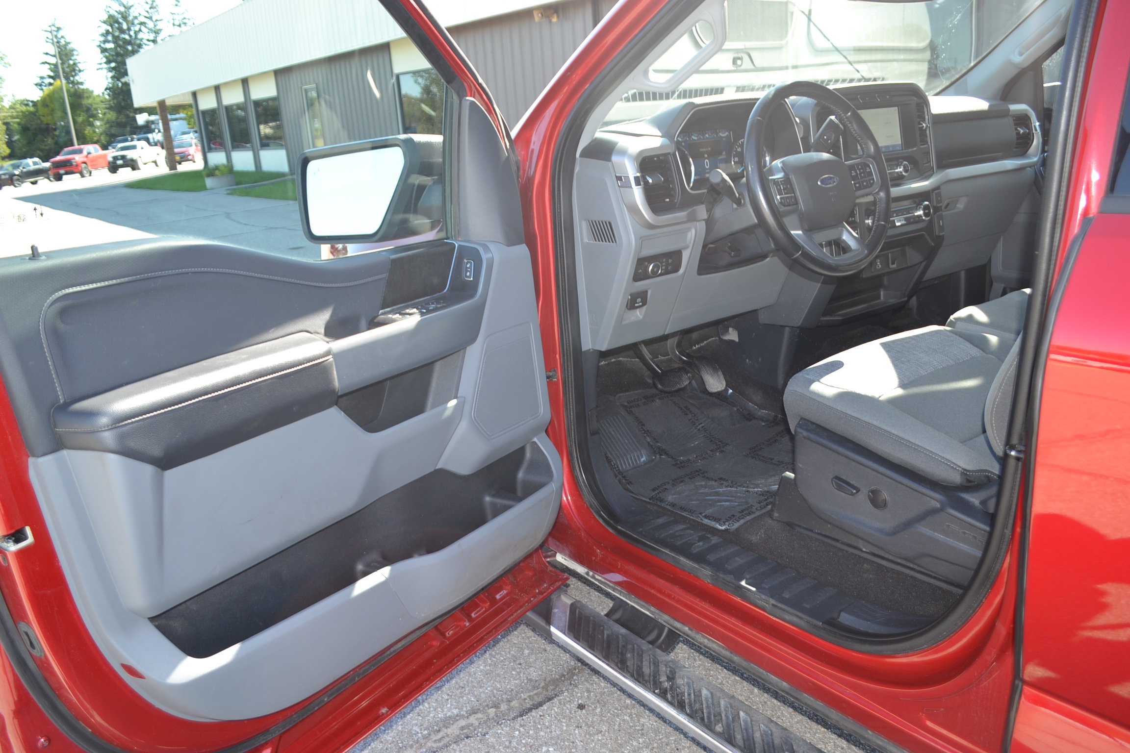 Certified 2022 Ford F150 XLT w/ Equipment Group 301A Mid AWD/4WD image 6