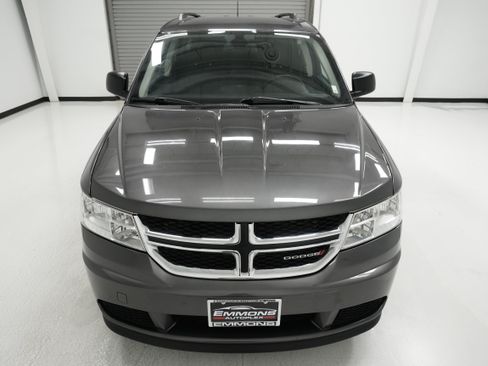 Used 2018 Dodge Journey SE w/ Popular Equipment Group FWD image 2