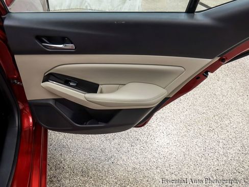 Used 2020 Nissan Altima 2.5 Platinum image 26