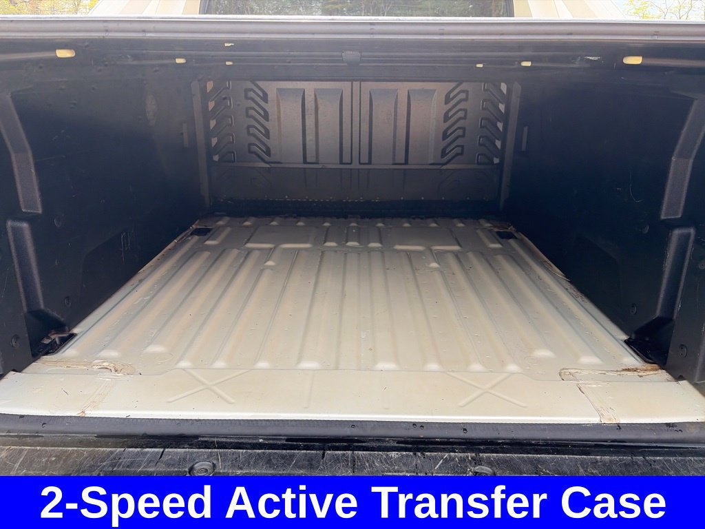 Used 2013 Chevrolet Avalanche LTZ AWD/4WD image 14