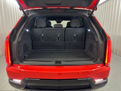 New 2026 Cadillac Escalade IQ Sport 1 w/ LPO, Floor Liner Package image 22