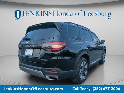 New 2026 Honda Pilot Touring image 4