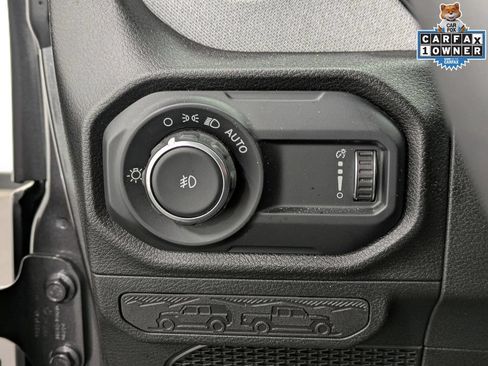 Used 2025 Jeep Wrangler Unlimited Sport AWD/4WD image 22