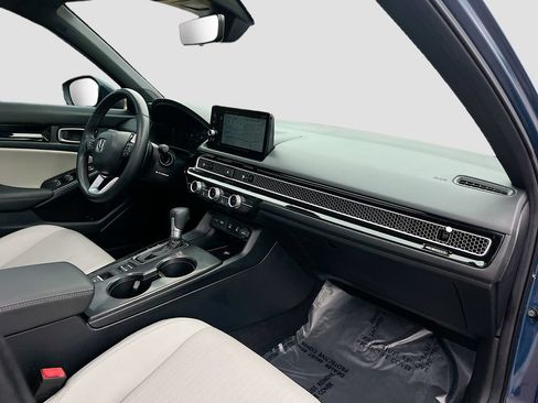 Used 2025 Honda Civic Sport Touring image 30