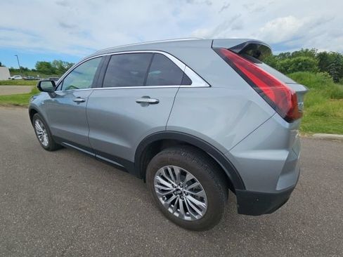 Used 2024 Cadillac XT4 Premium Luxury AWD/4WD image 7