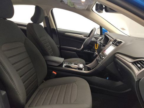 Used 2019 Ford Fusion SE image 21