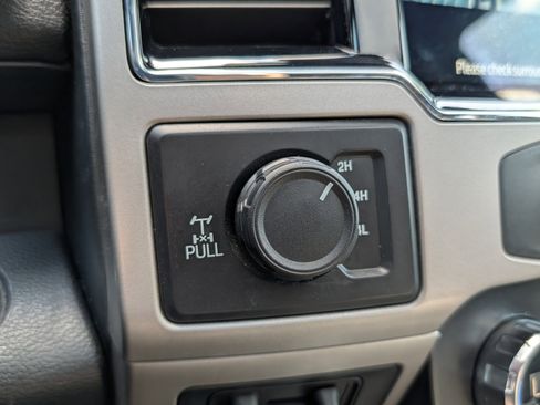 Certified 2022 Ford F250 Lariat w/ Tremor Off-Road Package image 39