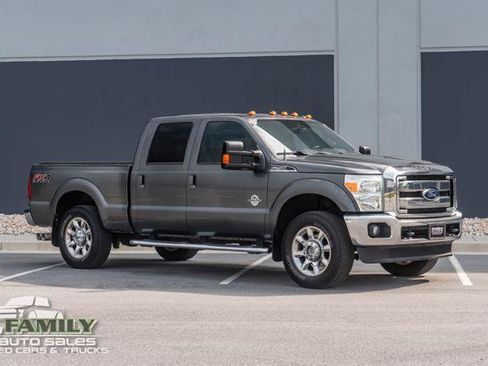 Used 2016 Ford F250 Lariat w/ Lariat Ultimate Package AWD/4WD image 10