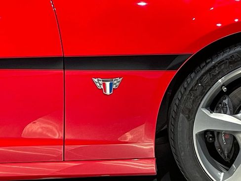 Used 2015 Chevrolet Camaro SS w/ Commemorative Special Edition RWD image 2