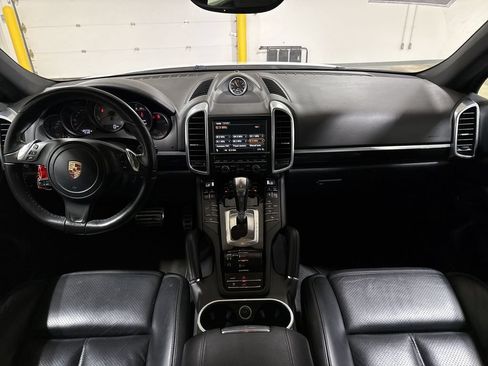 Used 2013 Porsche Cayenne S AWD/4WD image 10