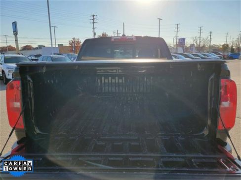 Used 2022 Chevrolet Colorado LT w/ LT Convenience Package image 8