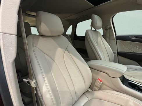 Used 2017 Lincoln MKC Reserve AWD/4WD image 19