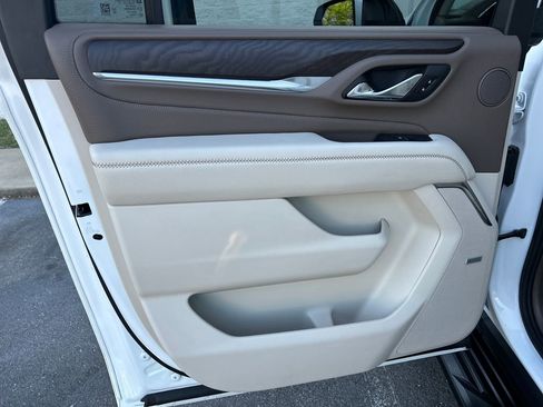 Certified 2024 GMC Yukon XL Denali RWD image 37