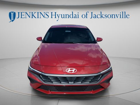 New 2025 Hyundai Elantra SE w/ Cargo Package FWD image 11
