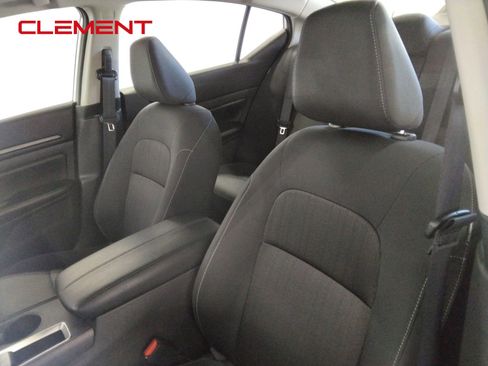 Used 2025 Nissan Altima 2.5 SV image 27