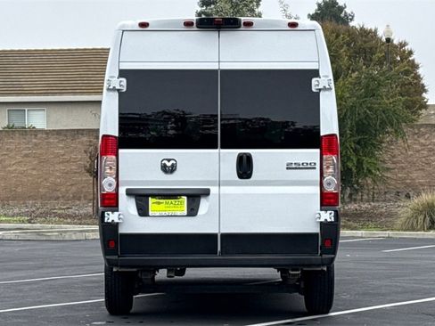 Used 2023 RAM ProMaster 2500 image 11