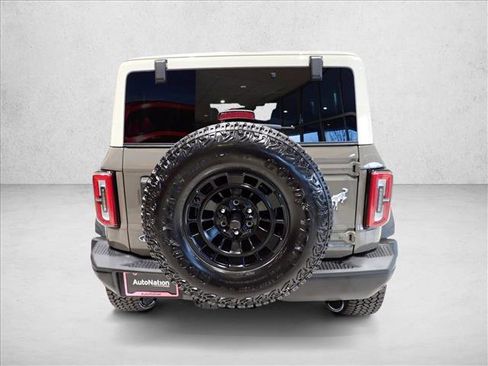 New 2026 Ford Bronco Badlands image 3