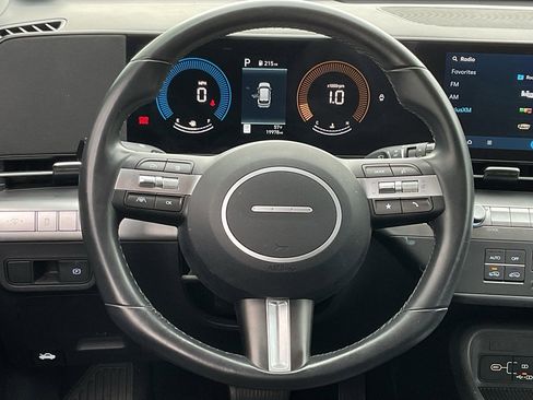 Used 2025 Hyundai Kona SEL image 22