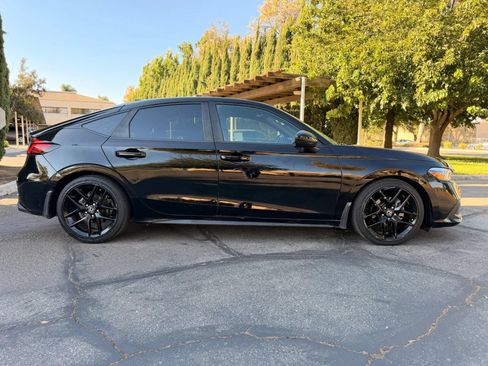 Used 2024 Honda Civic Sport image 4