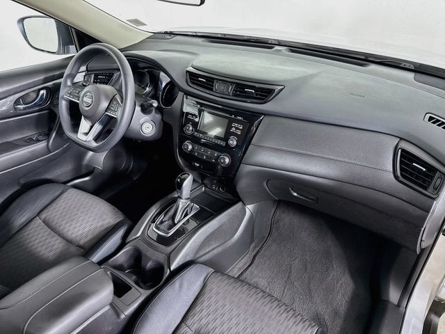 Used 2017 Nissan Rogue S AWD/4WD image 28