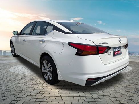 Certified 2025 Nissan Altima 2.5 S FWD image 7