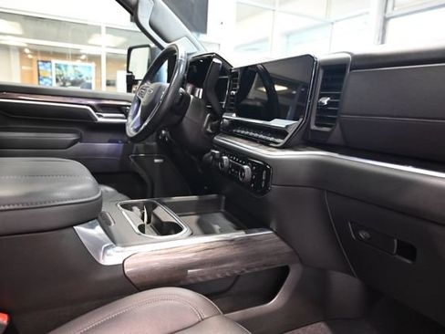 Used 2024 Chevrolet Silverado 2500 LTZ w/ LTZ Plus Package AWD/4WD image 16