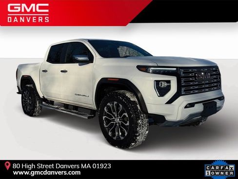Used 2024 GMC Canyon Denali image 1