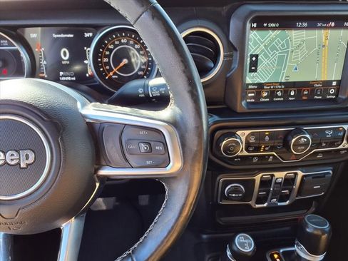 Used 2020 Jeep Gladiator Overland image 13