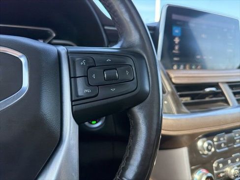 Used 2021 GMC Yukon XL SLT image 39