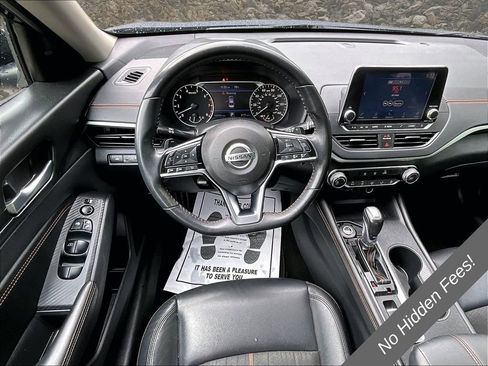 Used 2019 Nissan Altima 2.5 SR AWD/4WD image 5