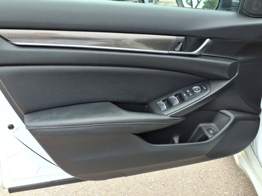 Used 2022 Honda Accord Sport image 14
