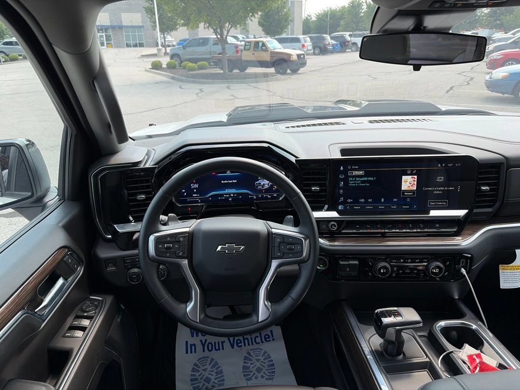 Used 2023 Chevrolet Silverado 1500 LT Trail Boss w/ Convenience Package II AWD/4WD image 45
