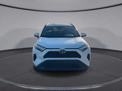 Used 2023 Toyota RAV4 XLE w/ Convenience Package FWD image 3