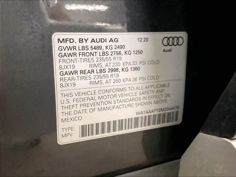 Used 2021 Audi Q5 Premium w/ Convenience Package image 28