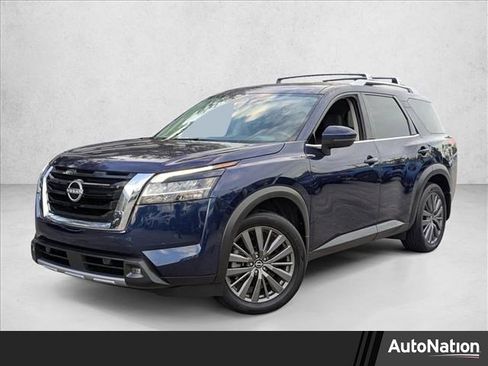 Used 2022 Nissan Pathfinder SL w/ SL Premium Package image 1