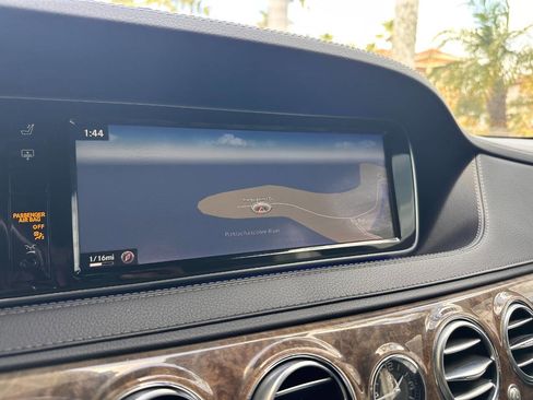 Used 2015 Mercedes-Benz S 550 4MATIC Sedan image 20