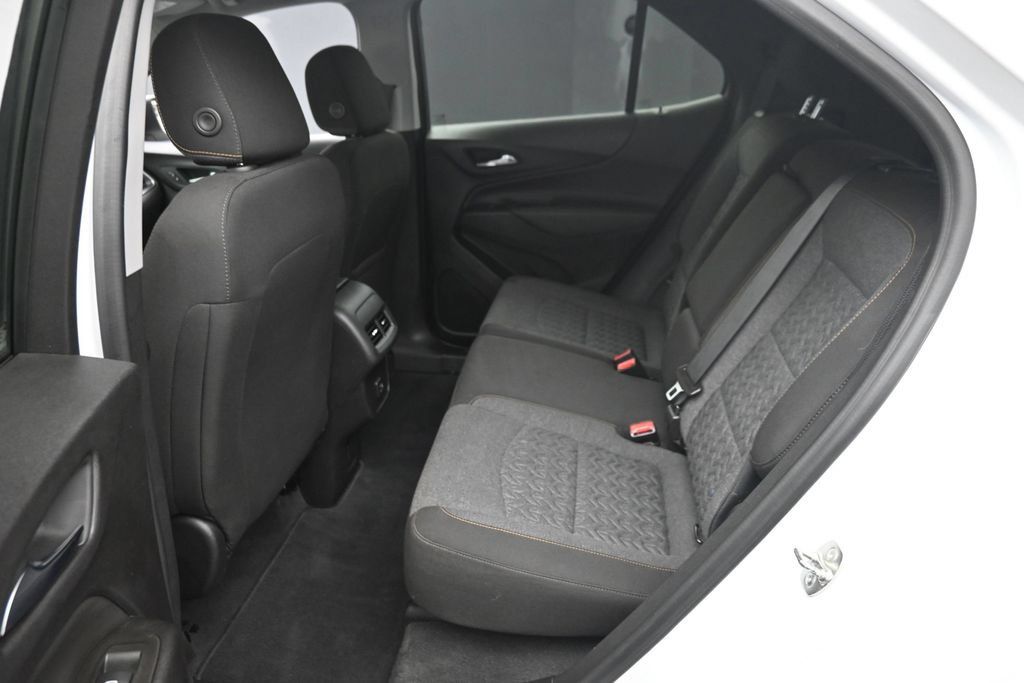 Used 2024 Chevrolet Equinox LT AWD/4WD image 12