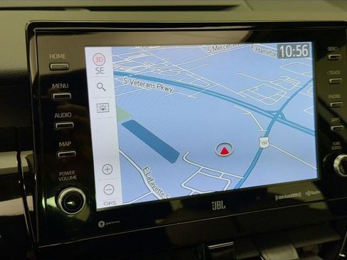 Used 2021 Toyota Camry XLE w/ Navigation Upgrade Package image 13