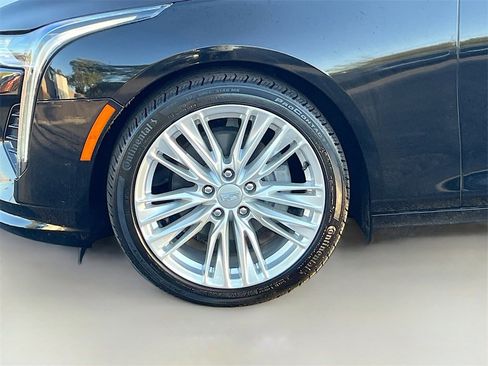 Used 2025 Cadillac CT4 Premium Luxury image 32