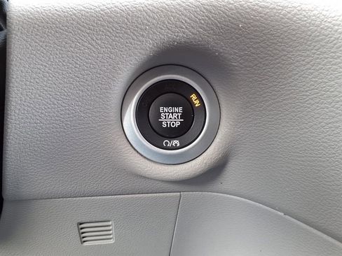 Used 2023 Chrysler Voyager LX image 24