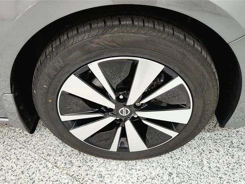 Used 2022 Nissan Altima 2.5 SV AWD/4WD image 13